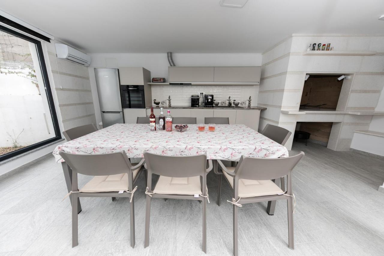 Villa Dora Okrug Gornji Exteriör bild