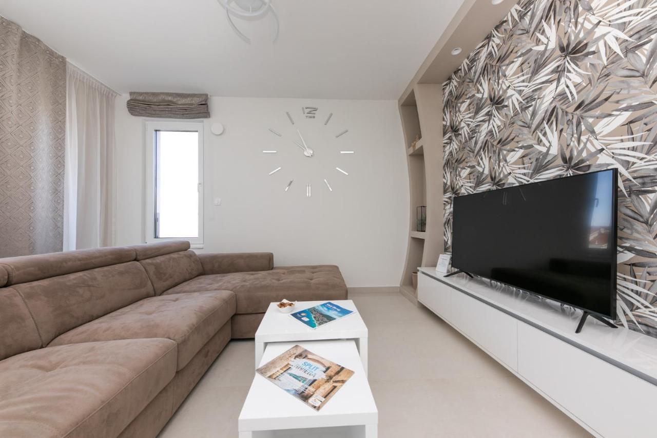 Villa Dora Okrug Gornji Exteriör bild