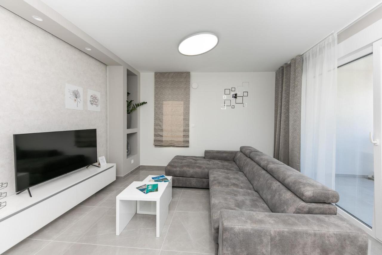Villa Dora Okrug Gornji Exteriör bild
